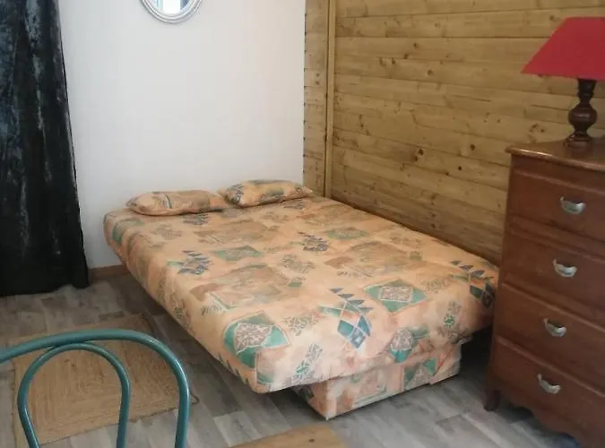 L'ancienne Ecole Holiday home Silhac